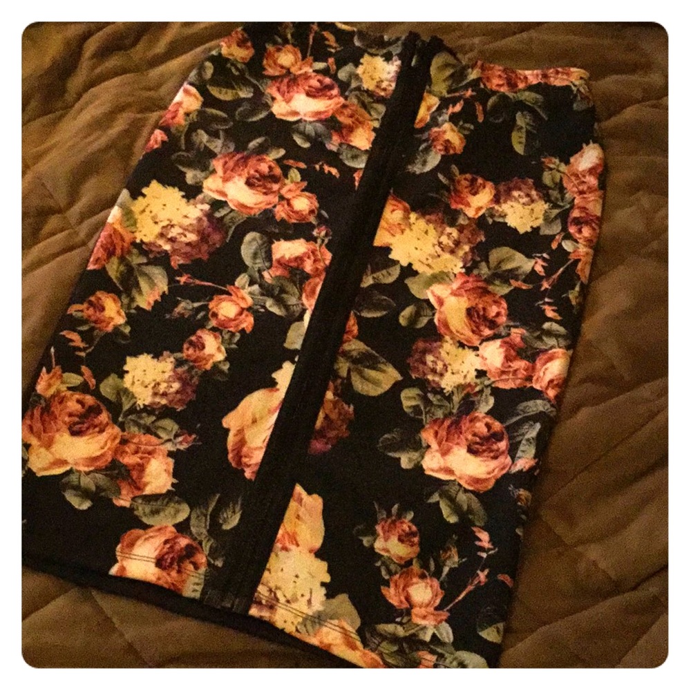 Pencil skirt